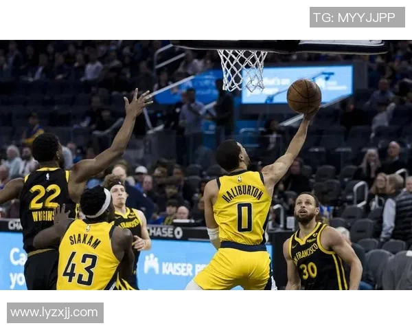 金州勇士队主场不敌印第安纳步行者队，库里三分球失准，勇士队进攻低迷致步行者收获赛季首胜